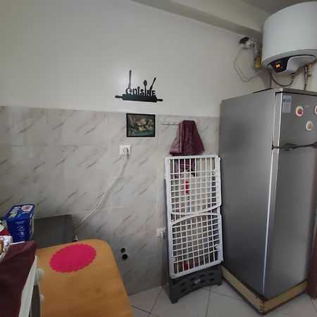 Beautiful Ground-Floor Apartment With Portable Air Conditioning, Parking, And Free Wi-Fi 卡萨布兰卡 外观 照片
