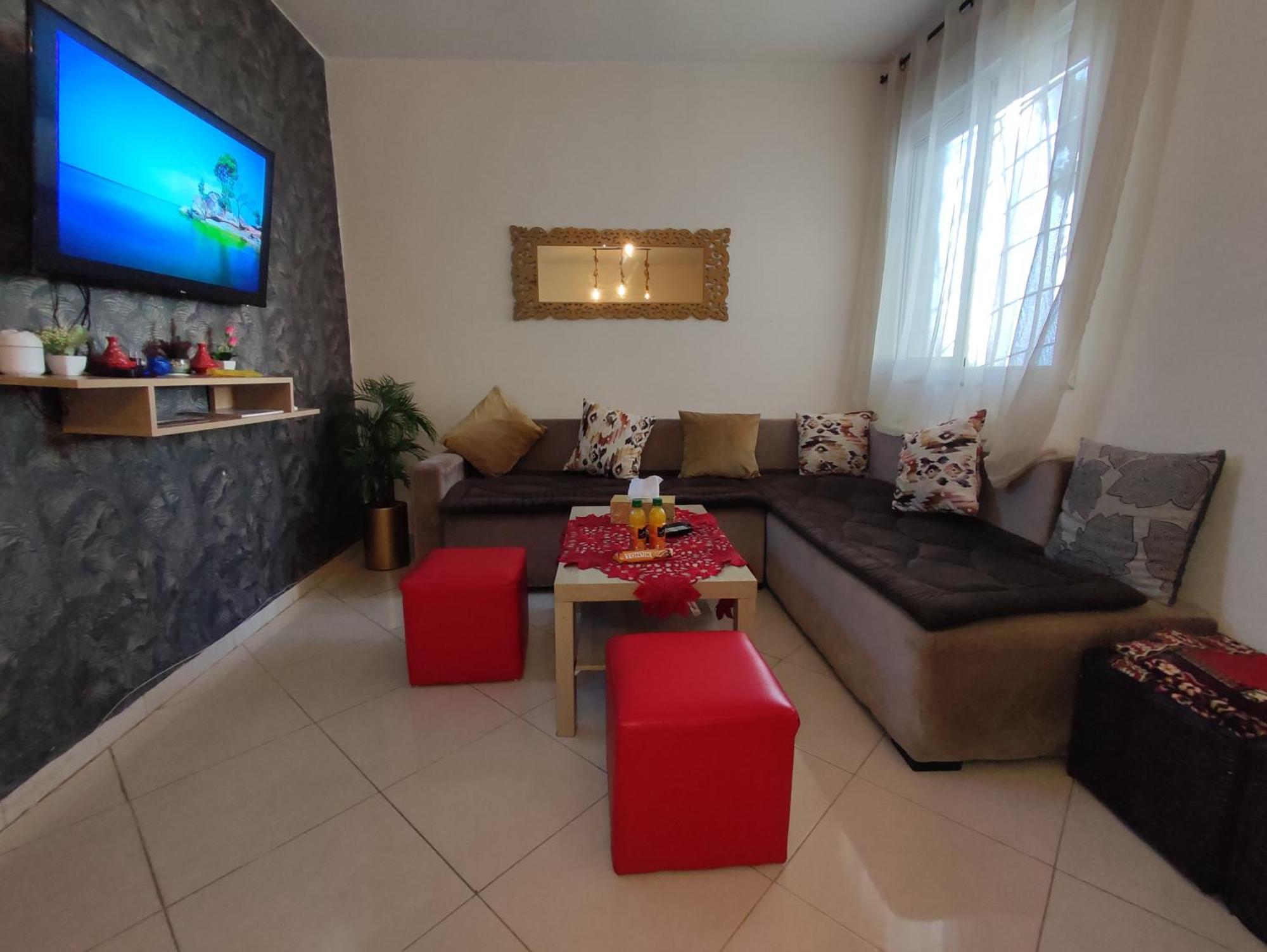 Beautiful Ground-Floor Apartment With Portable Air Conditioning, Parking, And Free Wi-Fi 卡萨布兰卡 外观 照片